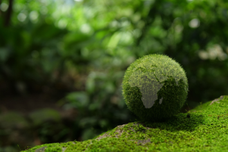 amazon-expands-global-carbon-free-energy