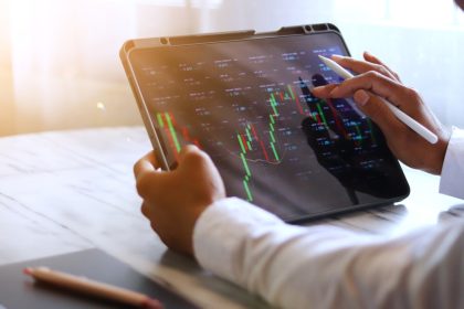 asian-tech-stocks-draw-growth-investors