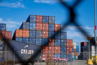 china-trade-surplus-hits-record-as-exports-surge