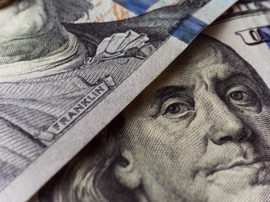 dollar-firms-as-iran-tensions-return-to-focus