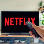netflix-drops-after-strong-results-fail-to-lift-outlook