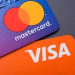 u.s.-holiday-retail-sales-rise-as-shoppers-seek-deals
