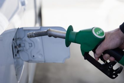 uk-retail-sales-fall-as-fuel-buying-drops