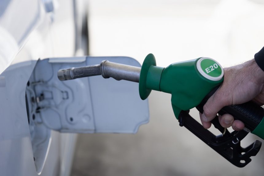 uk-retail-sales-fall-as-fuel-buying-drops