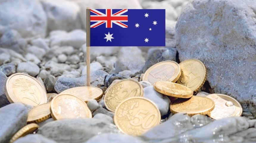 australian-dollar-slips-below-0.7000